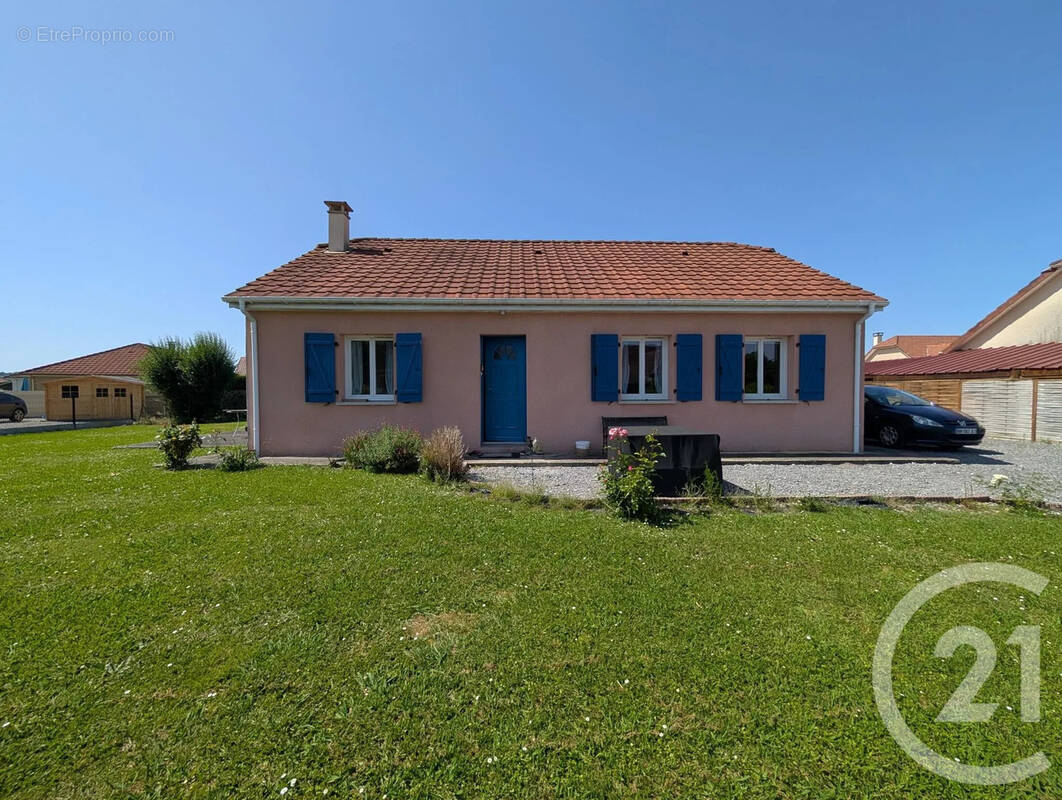 Maison à MASLACQ