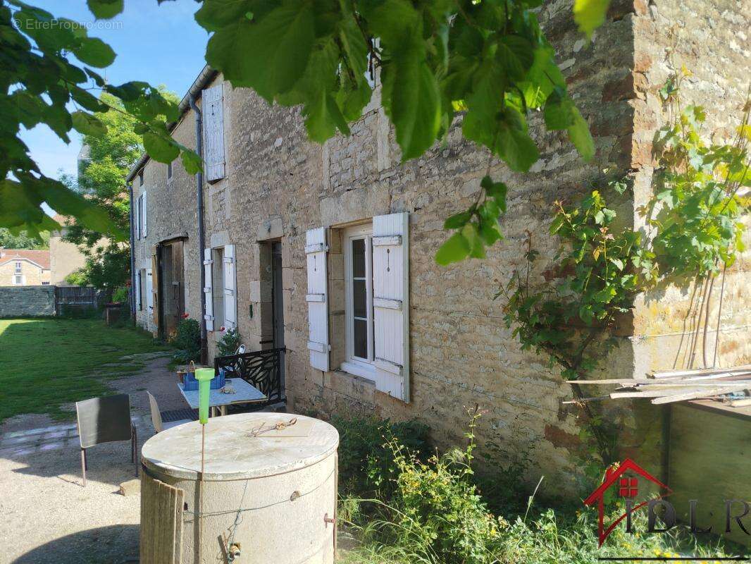Maison à ORCEVAUX