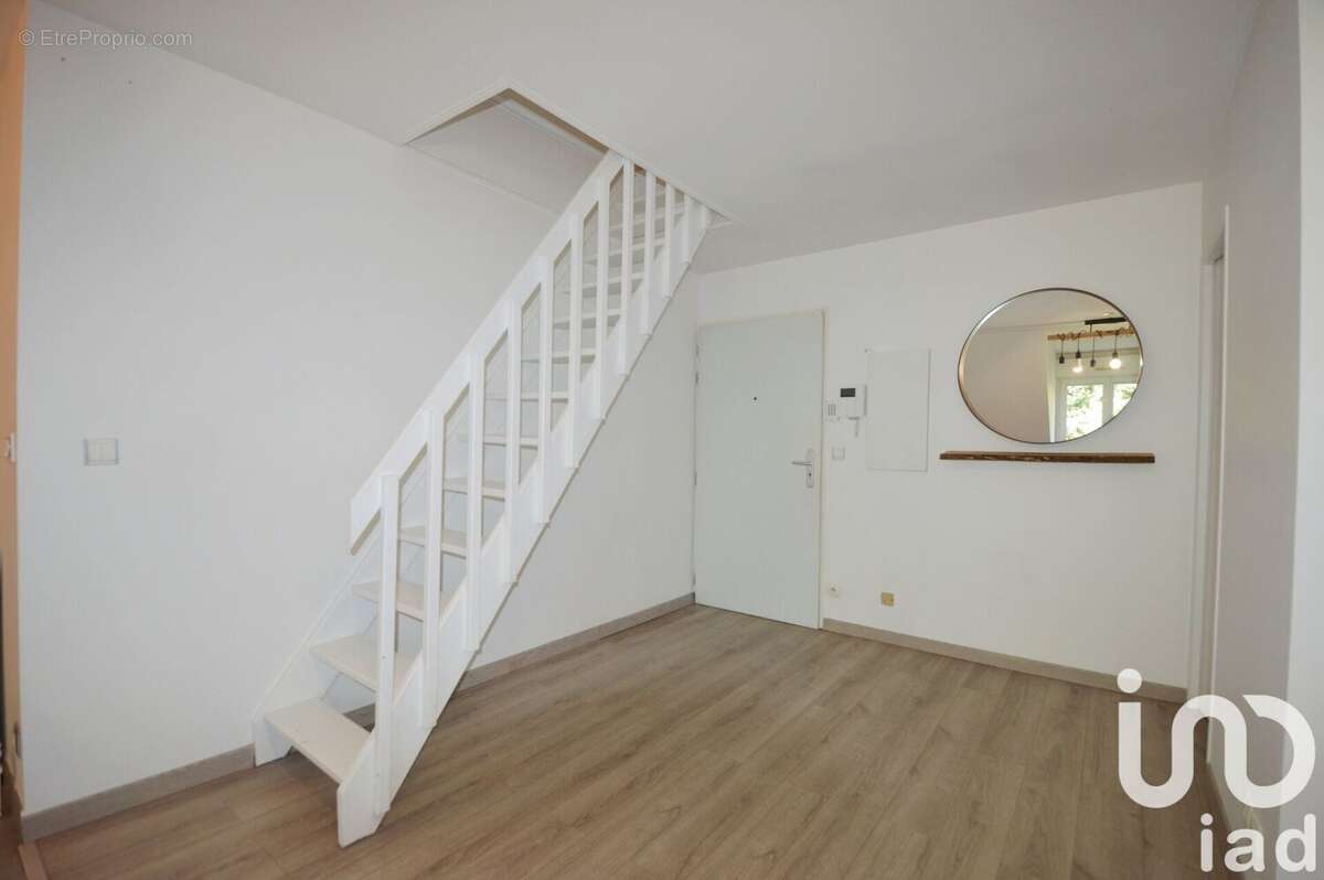 Photo 6 - Appartement à BRIE-COMTE-ROBERT