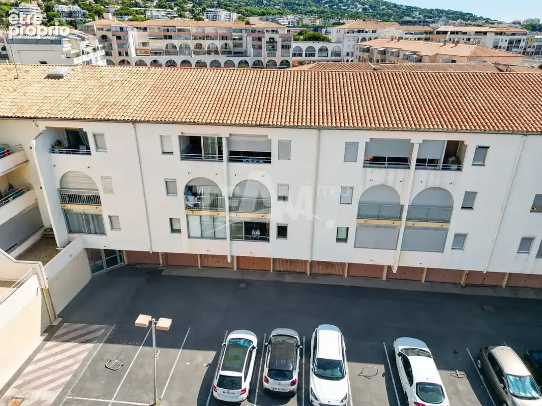 T2 avec parking proche plage - photo 15