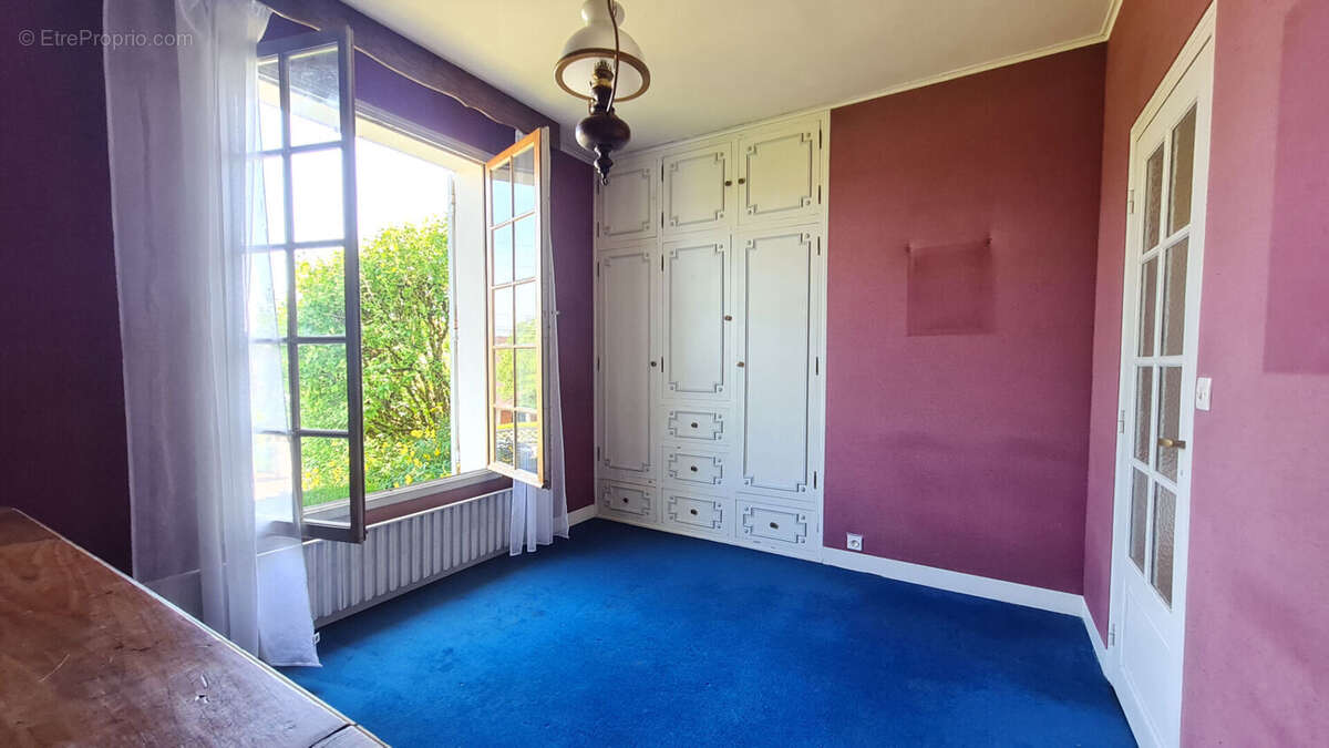 Maison à JOUY