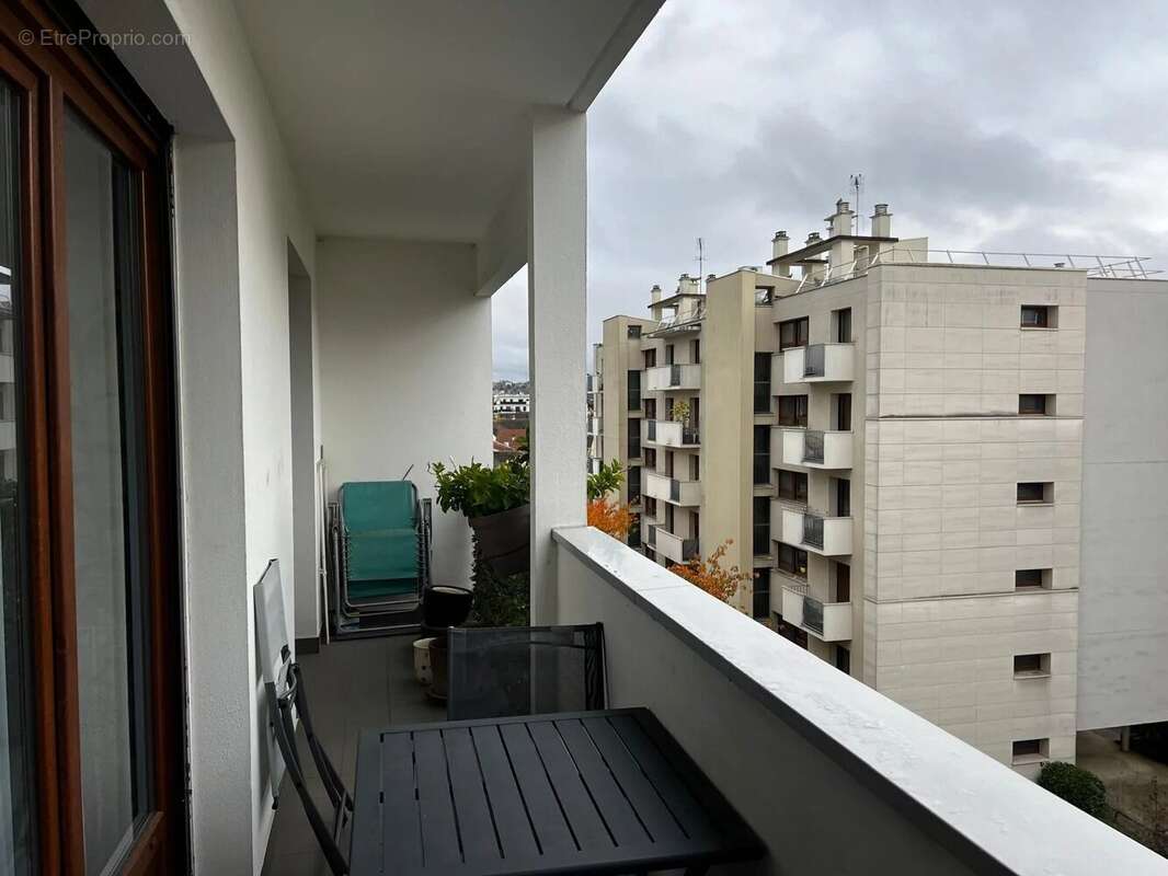 Appartement à SAINT-MAUR-DES-FOSSES