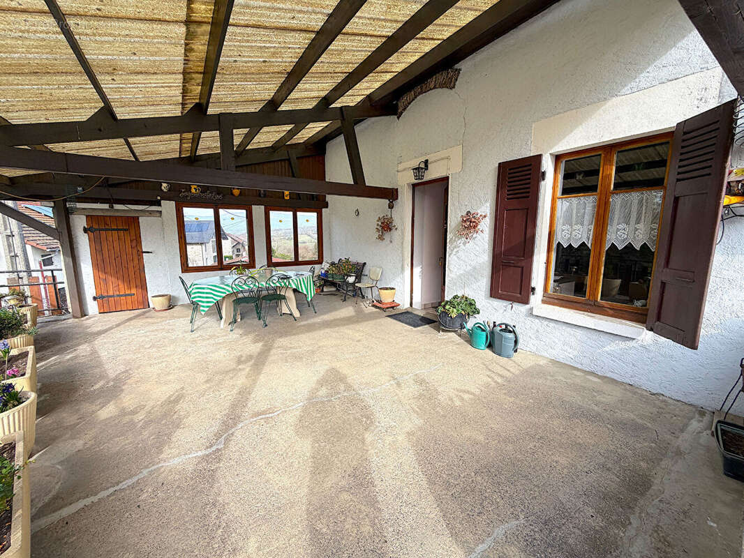 Maison à SEYSSEL