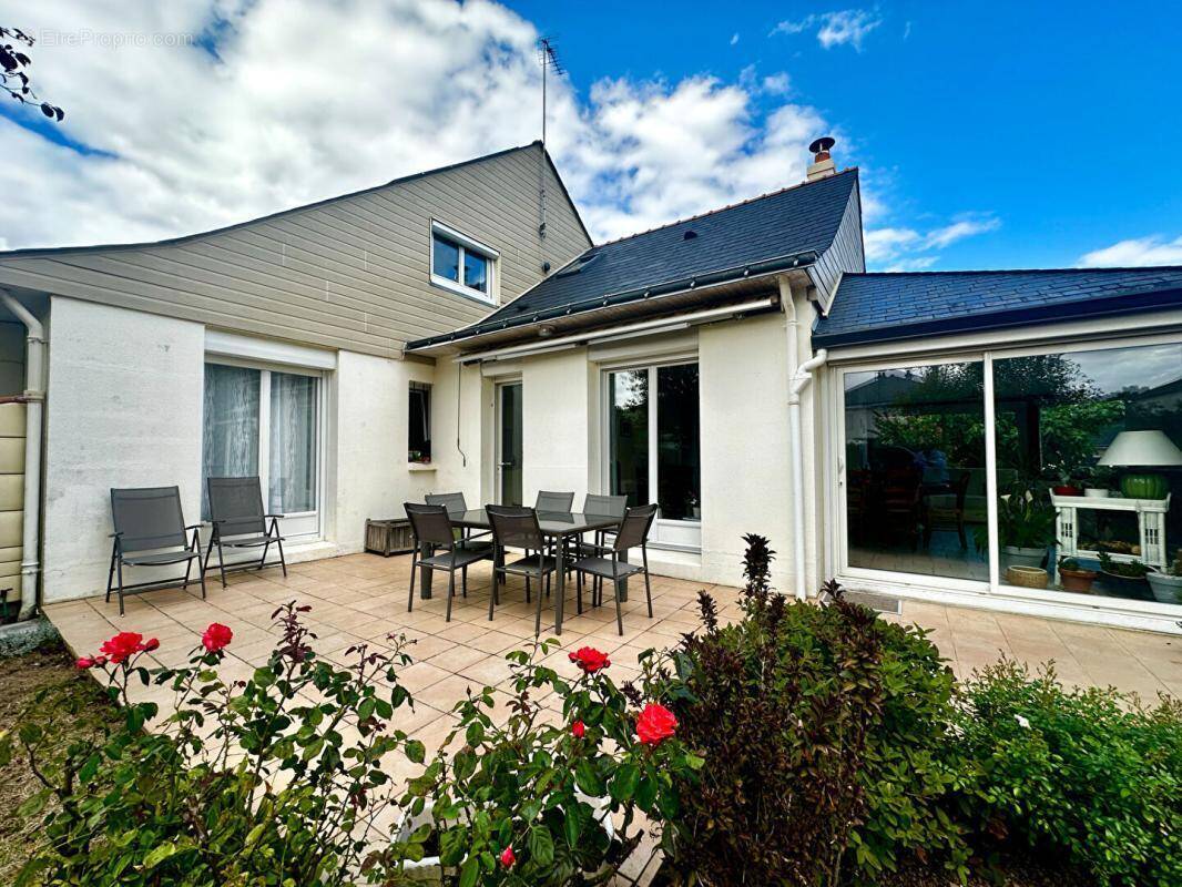 Maison à LA MEMBROLLE-SUR-LONGUENEE
