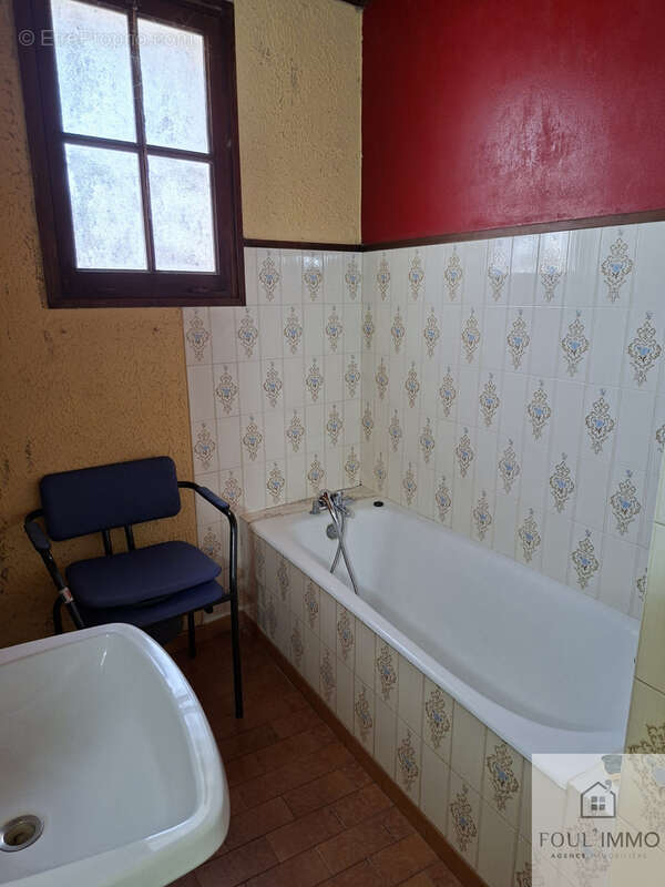 FOULAYRONNES Maison T5 avec jardin et dépendances - photo 5