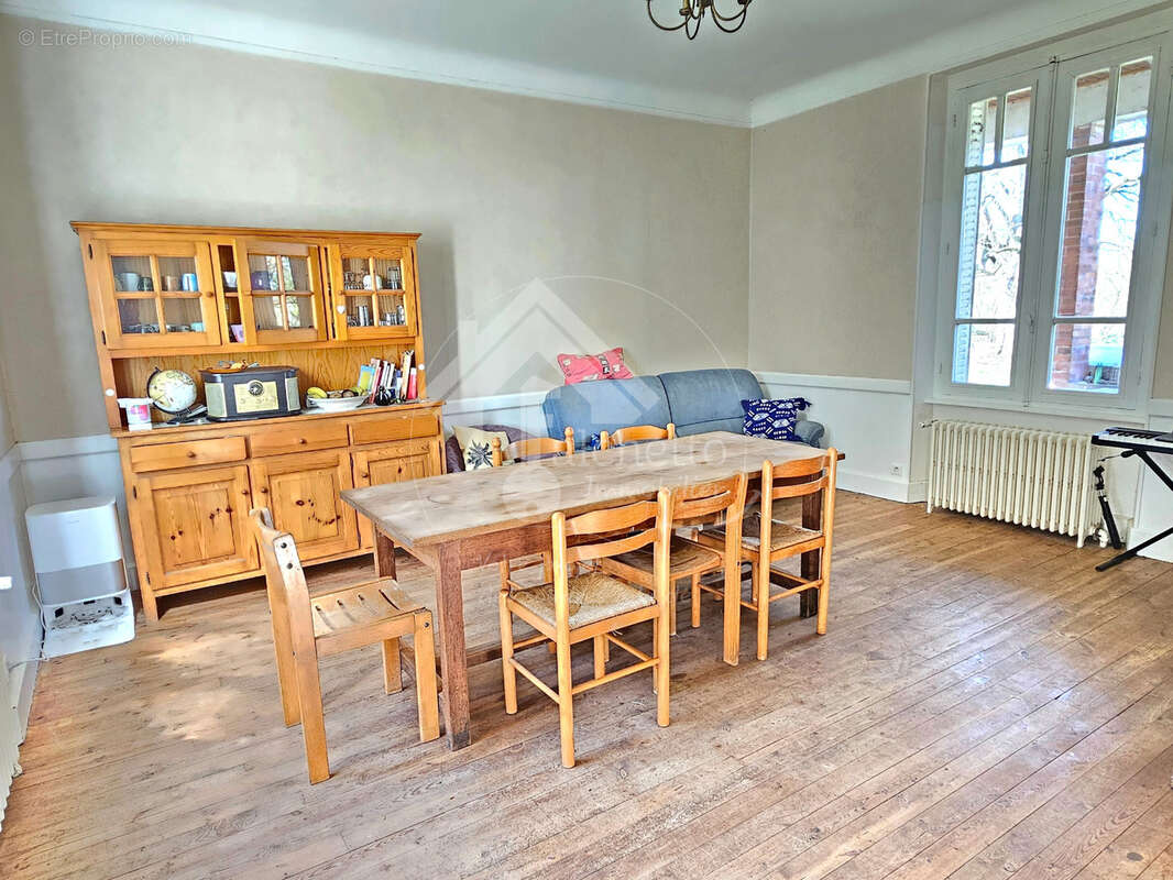 Maison à CHAVROCHES