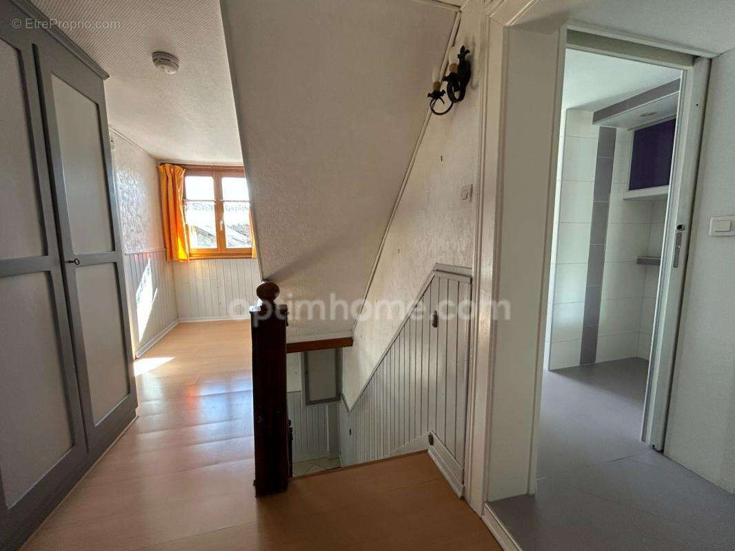 UFFHEIM, Magnifique maison alsacienne, 159.50m², 4chambres, climatisation, panneaux solaires. Beaucoup de cachet et de charmes - photo 10