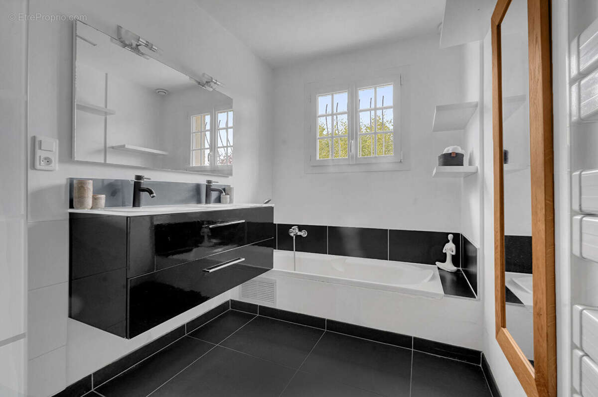 Maison à MONDONVILLE