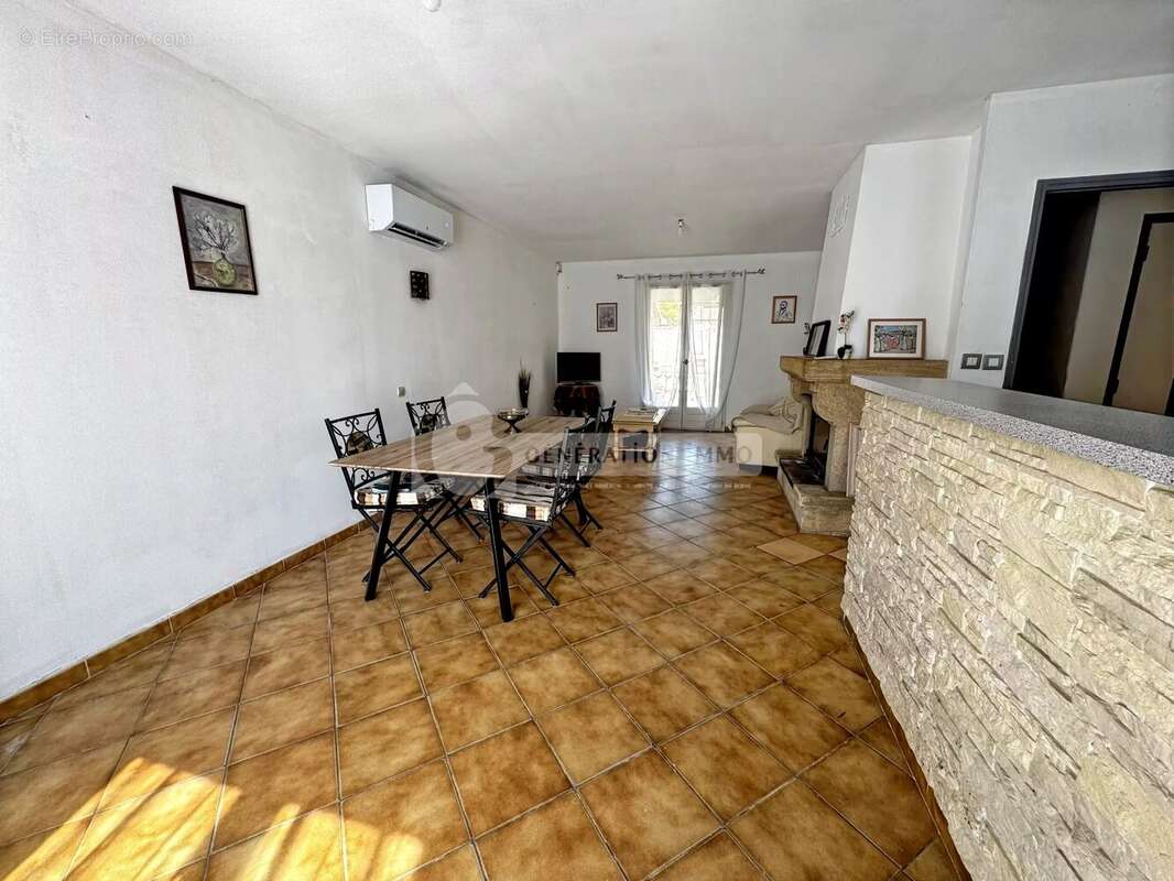 Maison de 4 chambres avec jardin à Arles - photo 2