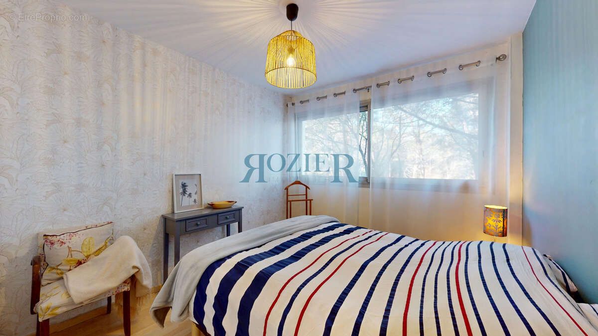 Appartement à VALLAURIS