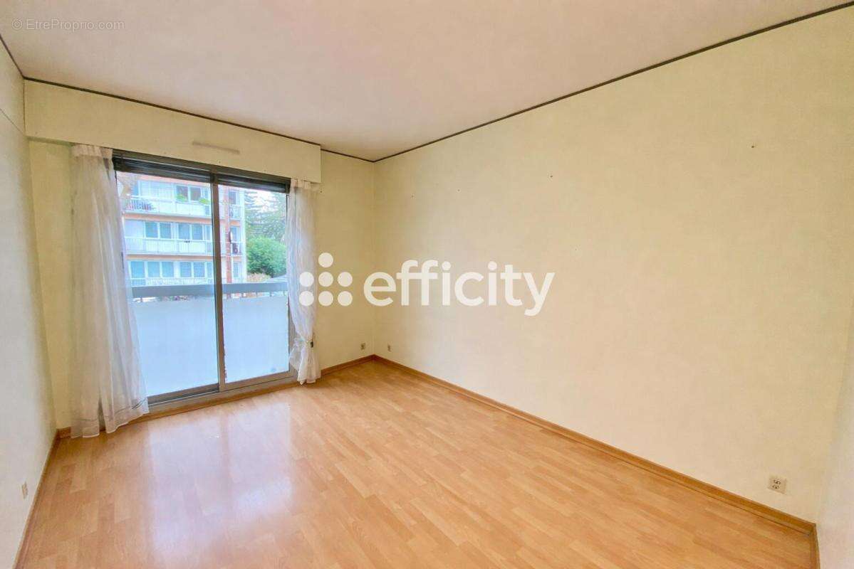 Appartement à RUEIL-MALMAISON