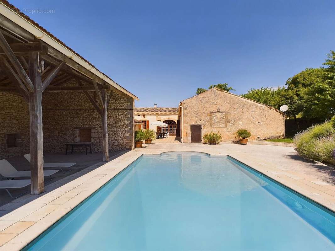 Maison à MONFLANQUIN