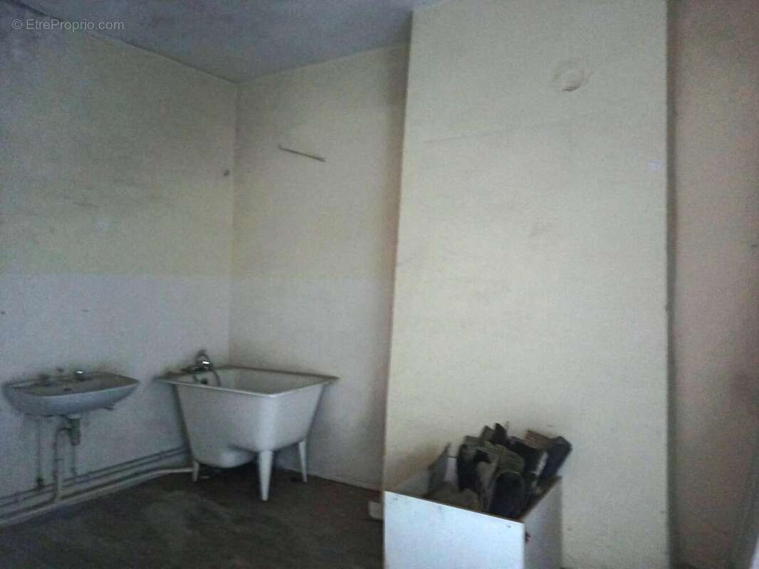 A vendre | Immeuble locatif | Aire-Sur-Adour - Appartement à AIRE-SUR-L'ADOUR