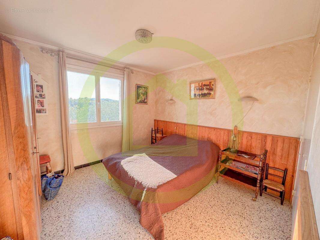 Maison à SAINT-PAUL-EN-FORET