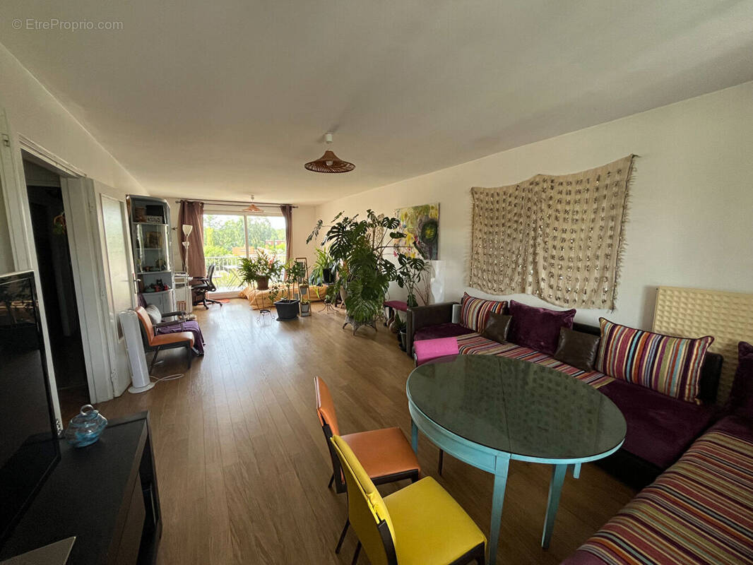 Appartement à RAMONVILLE-SAINT-AGNE