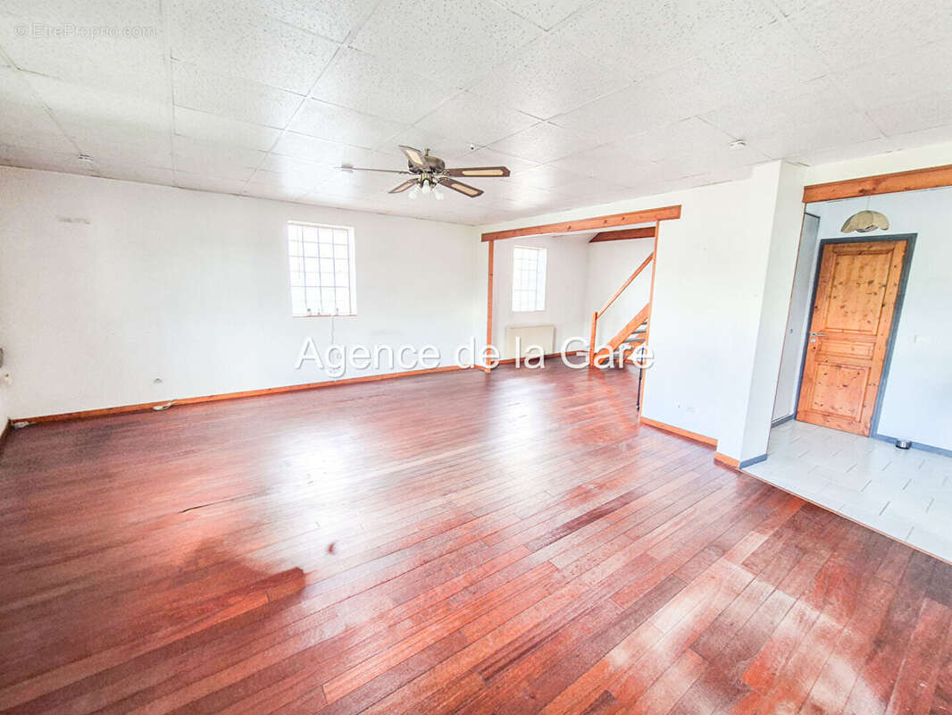 Appartement à HOUILLES