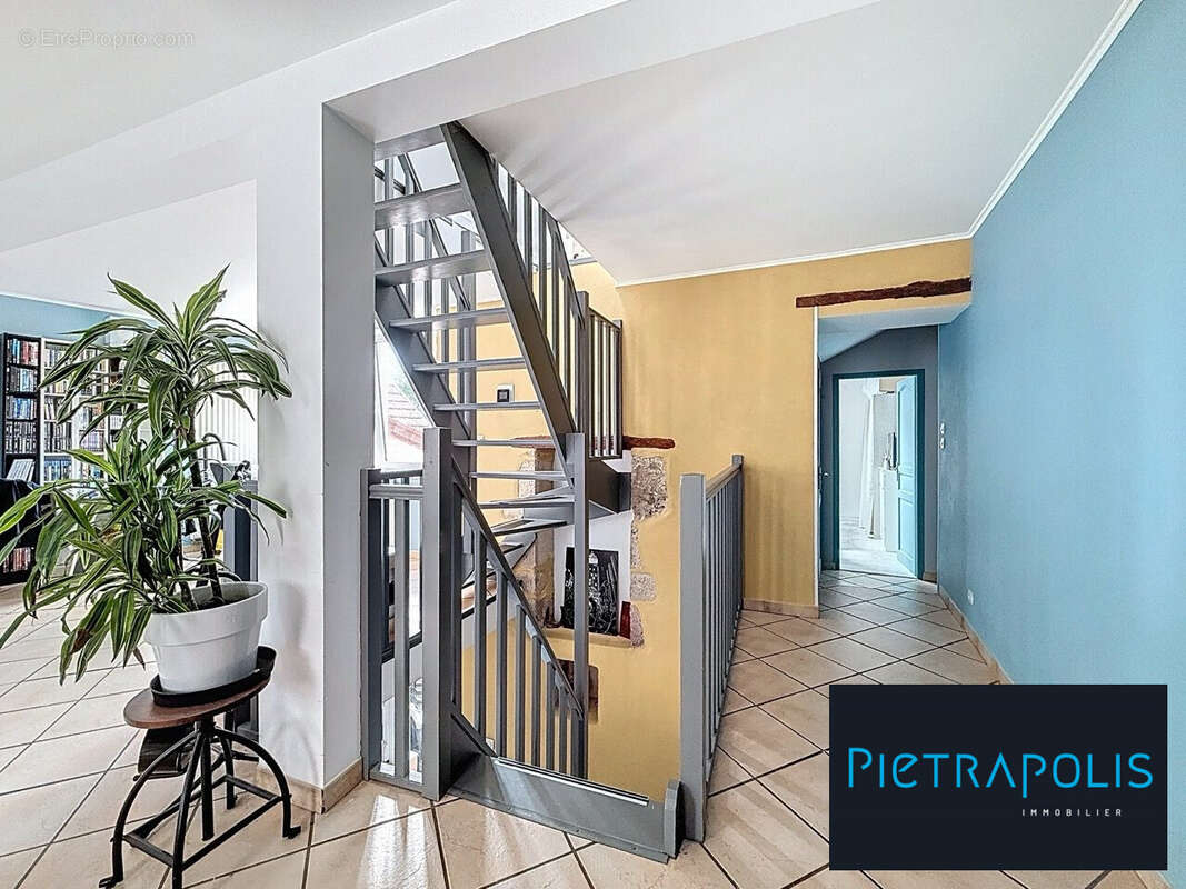 Maison à VELARS-SUR-OUCHE