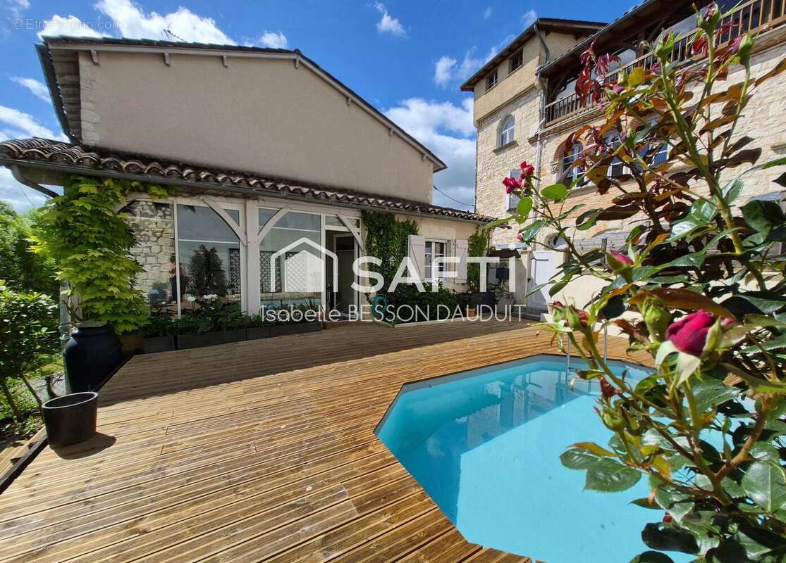 Maison 170 m² à Puylaroque  - photo 2