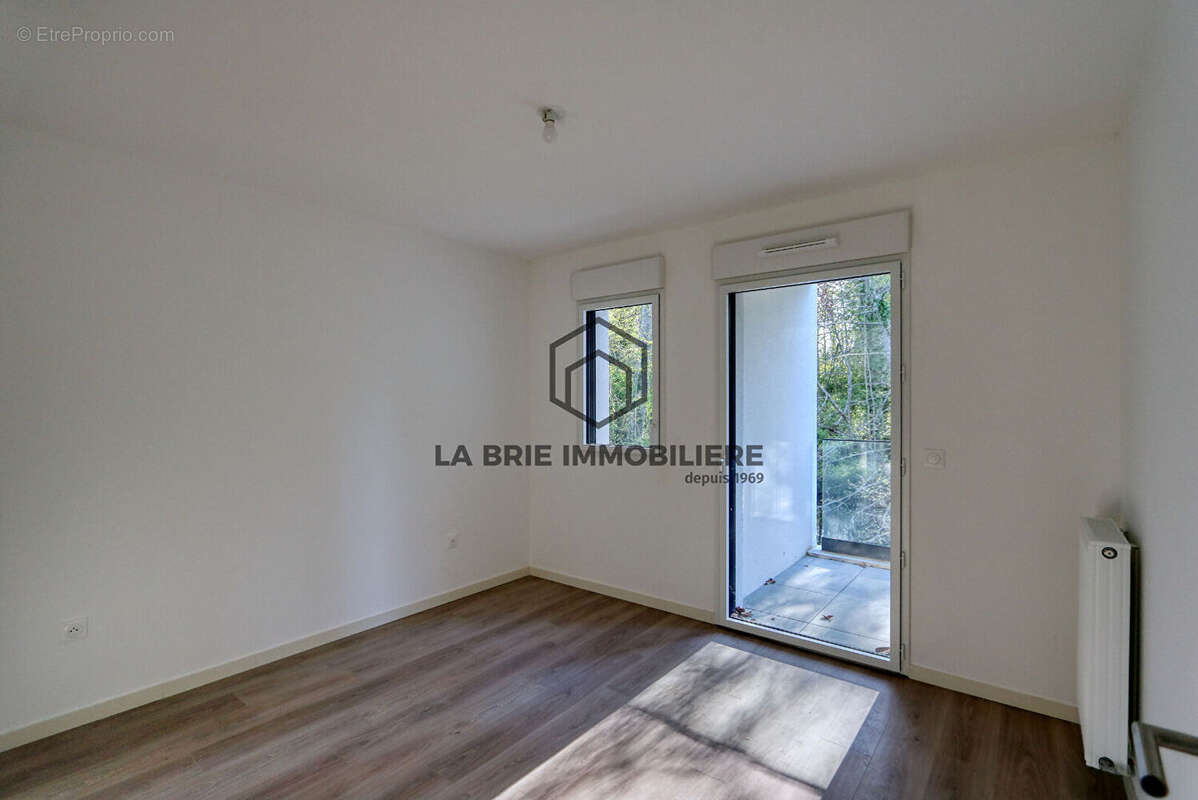 Appartement à RUBELLES