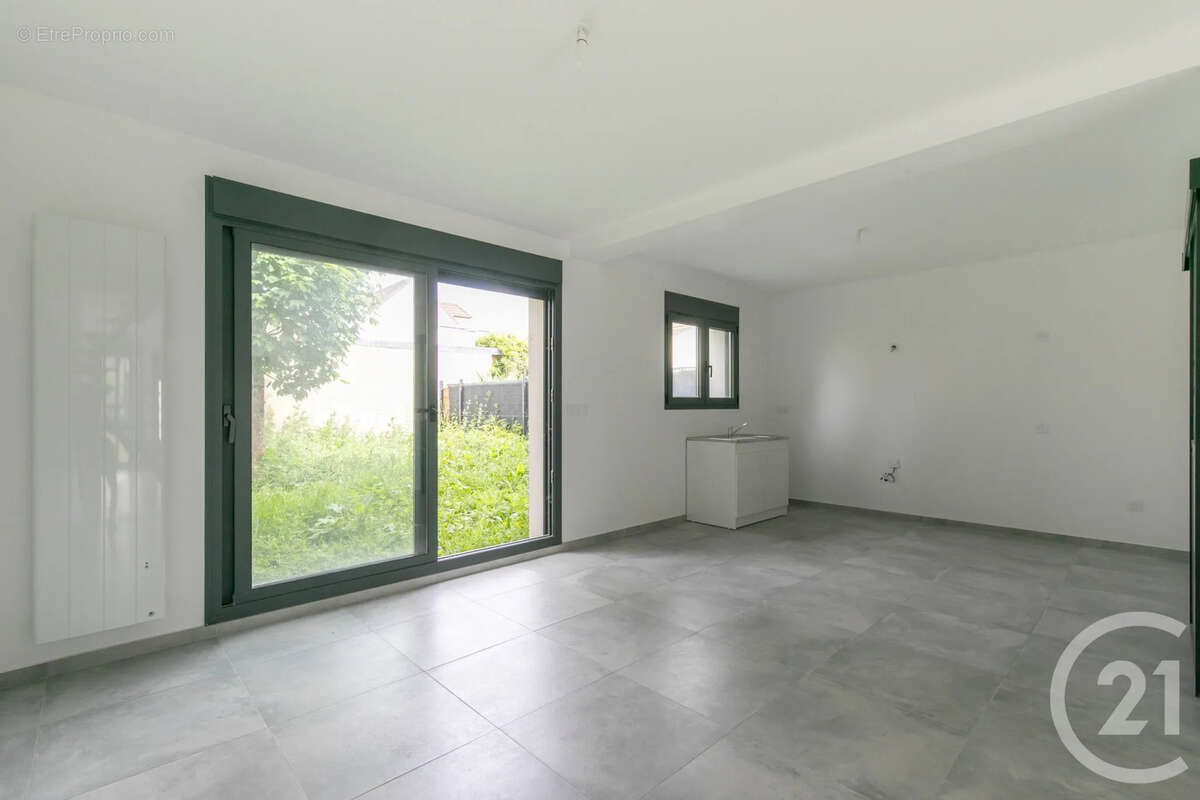 Maison à CHAMPIGNY-SUR-MARNE