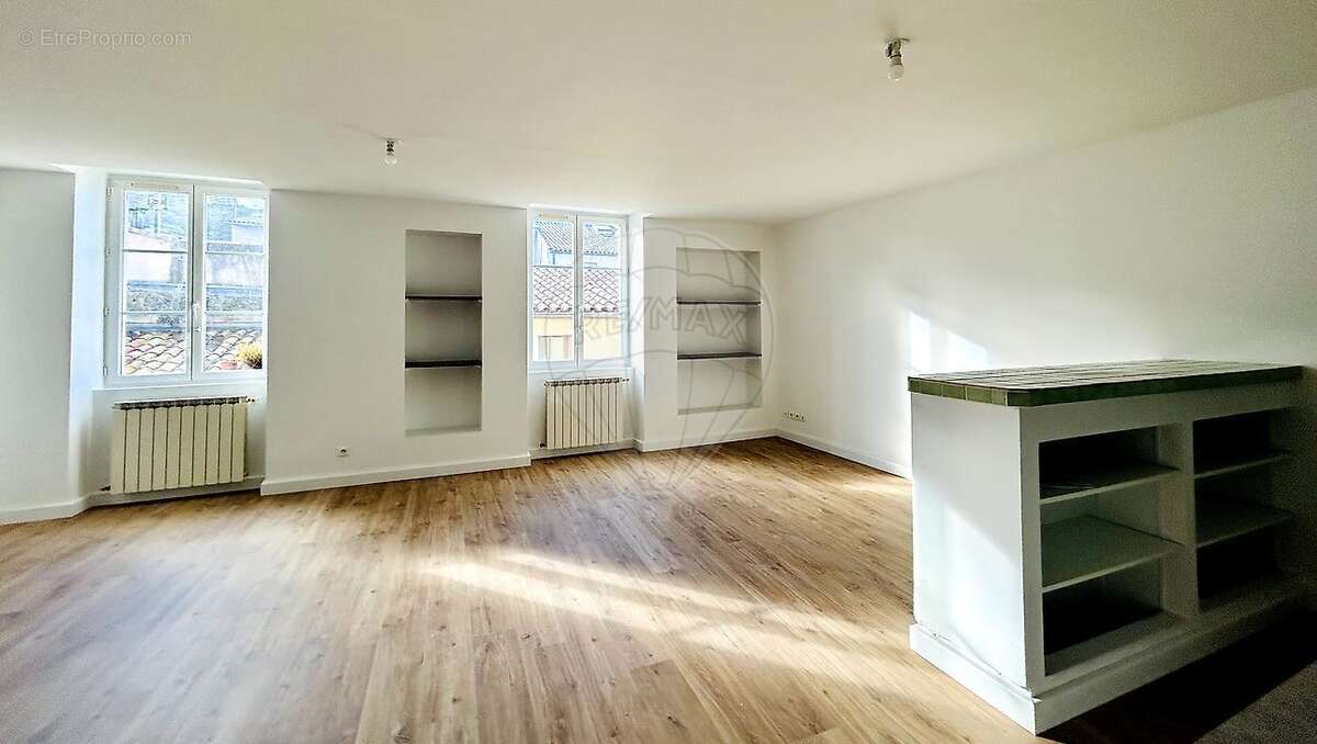 Appartement à NIMES