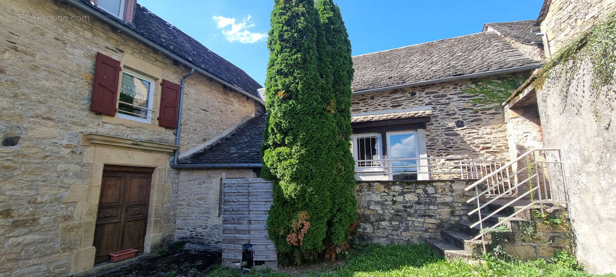 Maison à CASTELNAU-DE-MANDAILLES