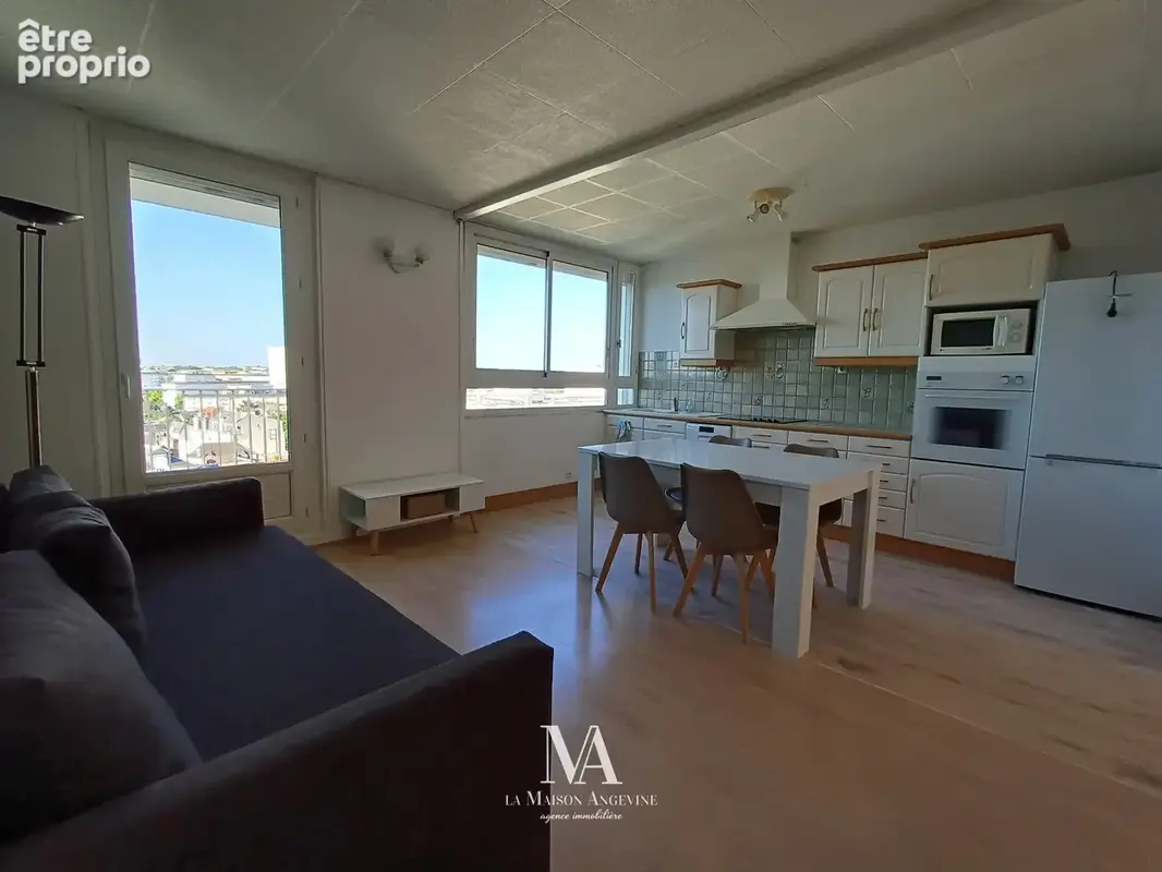 ***Appartement T4 - Centre-Ville*** - photo 3