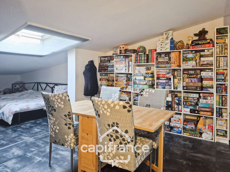 Maison à SAINT-GENIES-DE-COMOLAS