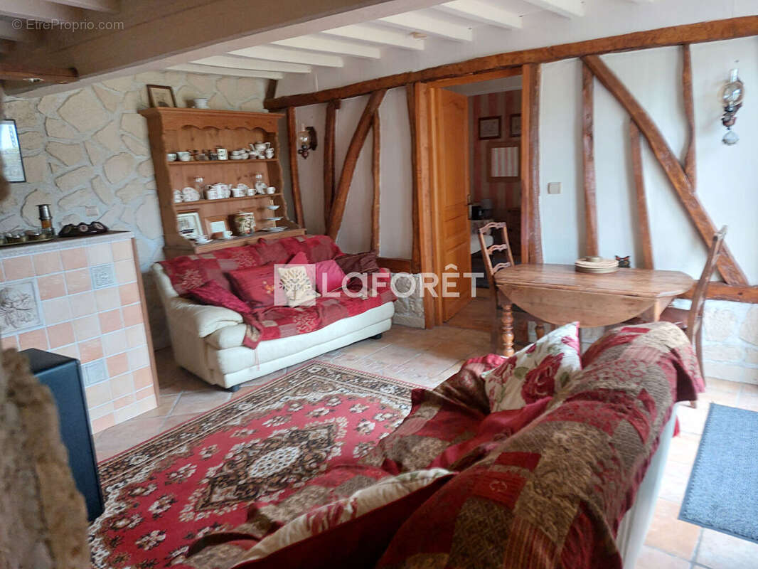 Maison à GUESCHART