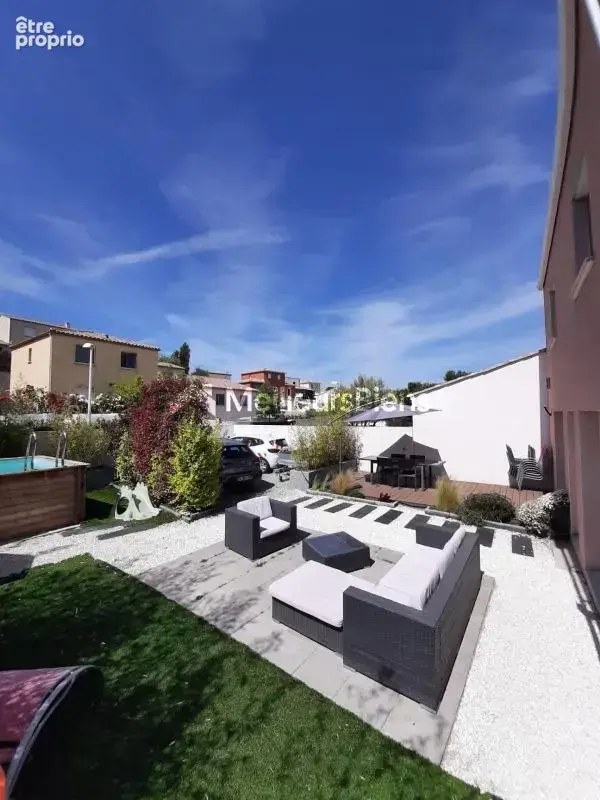 Maison 4 pièces 97 m² à Gigean, terrain de 530 m² avec piscine - photo 3