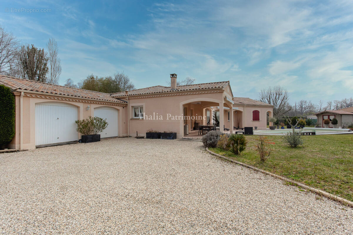 Maison à SADIRAC