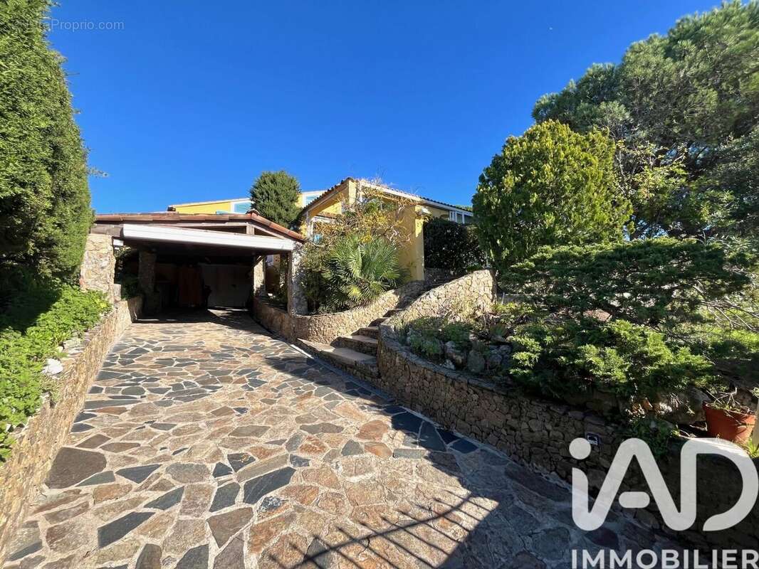 Photo 2 - Maison à FREJUS