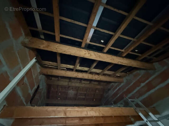 Maison à SAINT-AIGULIN