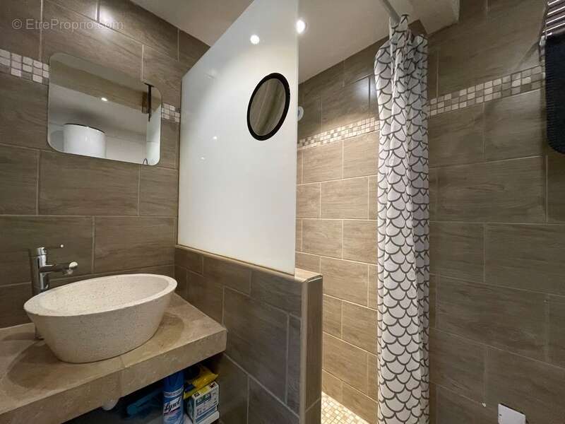 Appartement à VIENS