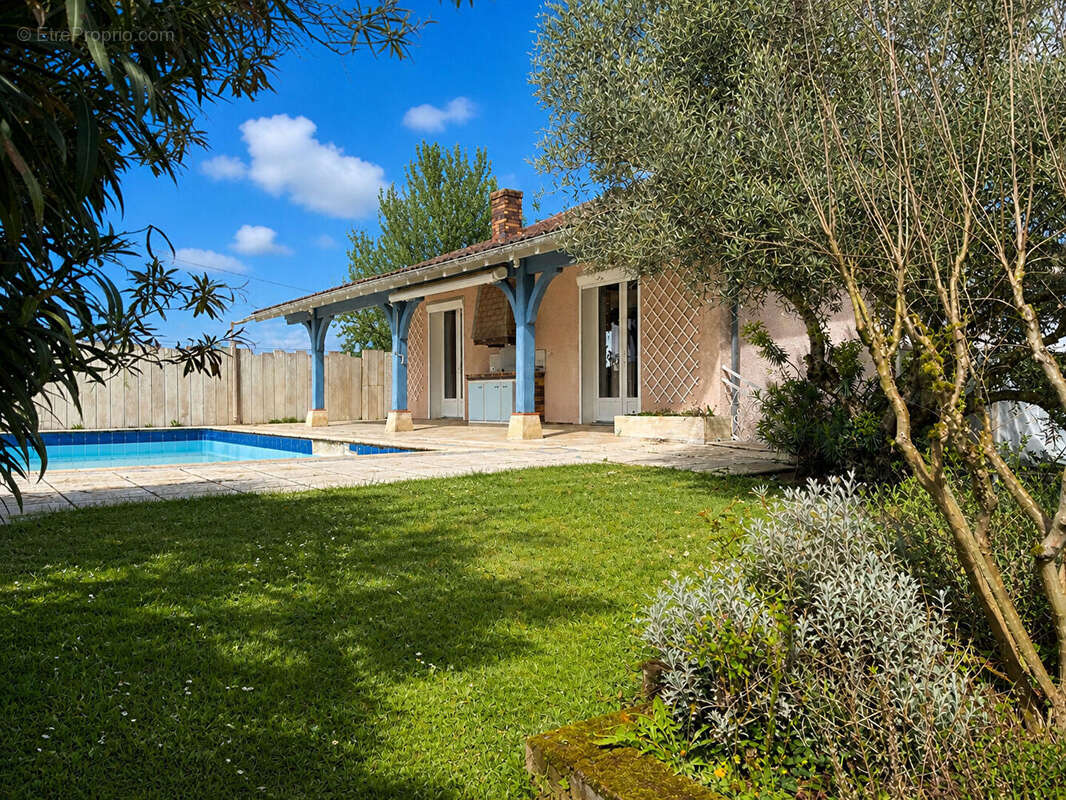 Maison à SAINT-PARDOUX-ISAAC