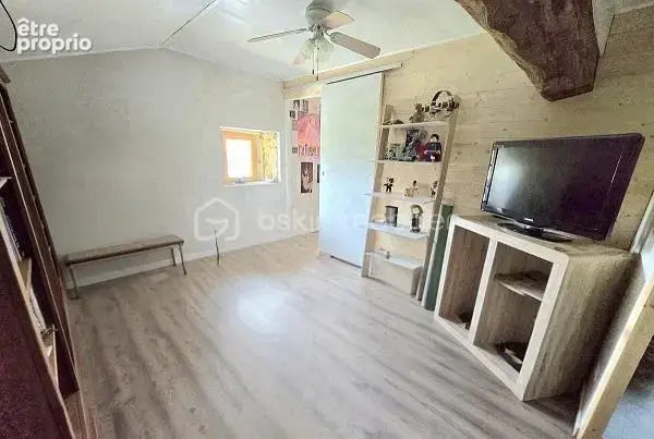 Maison de 191 m2, 5 chambres, piscine sur un terrain de 964 m2 !!! - photo 17