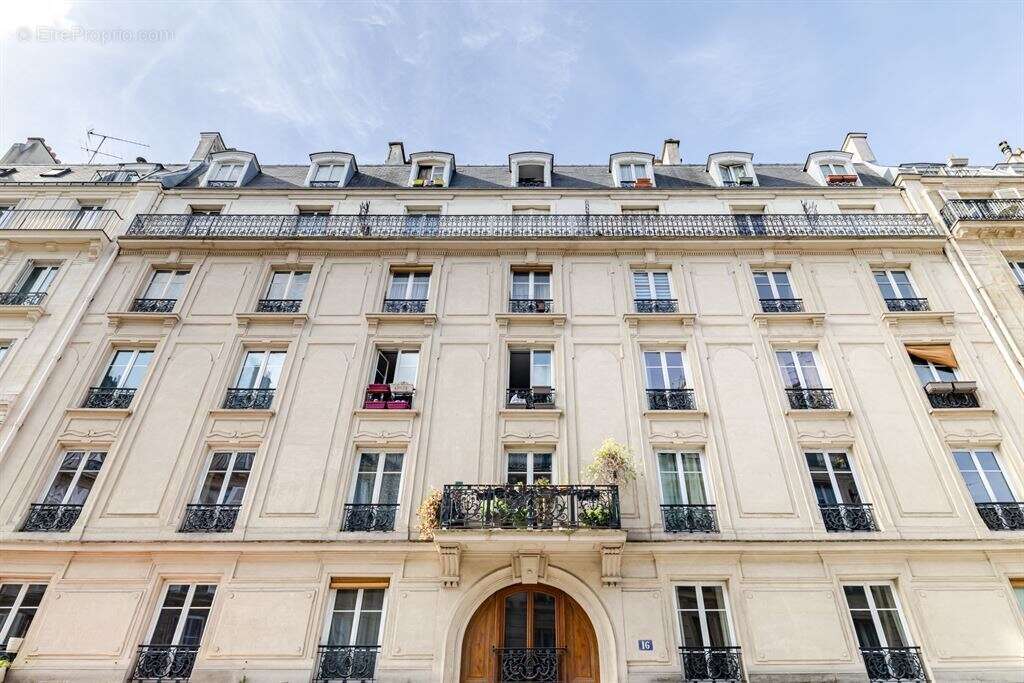 Appartement à PARIS-12E
