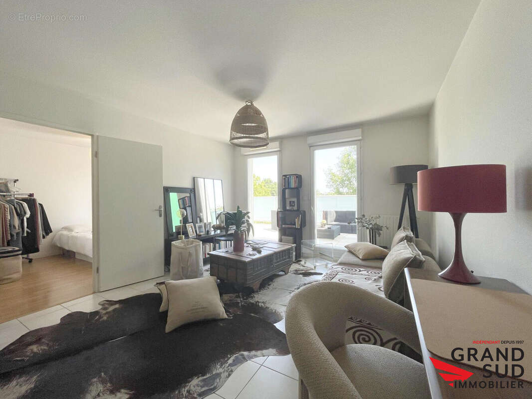 Appartement 2 pièces 42 m² à vendre à Begles (33130) - photo 2