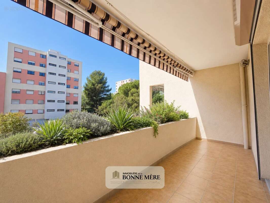 Appartement 90 m² à Marseille-11e  - photo 3