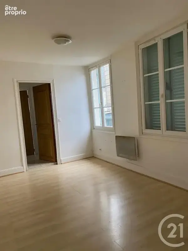 Appartement 2 pièces 28 m² à vendre à Fontainebleau (77300) - photo 2