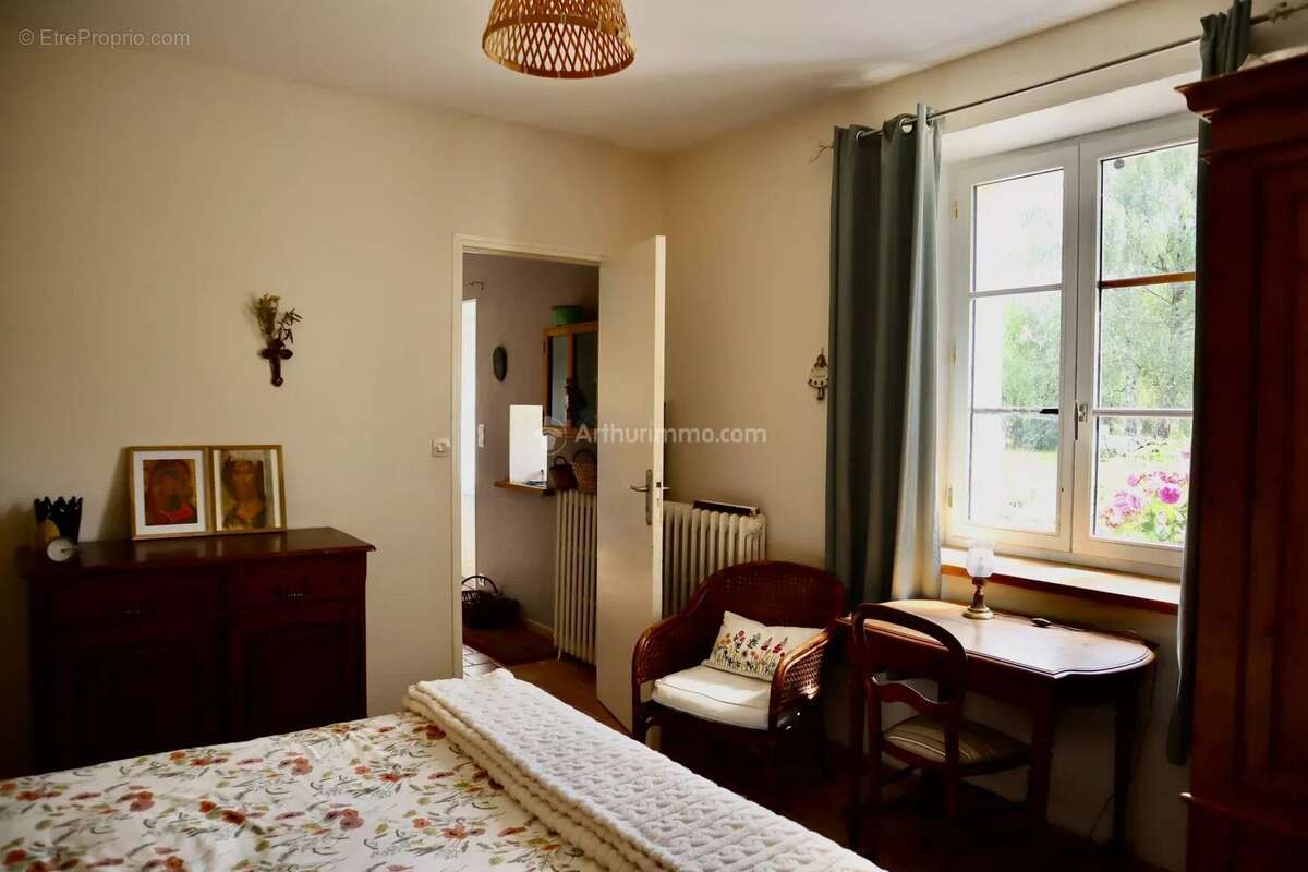 Belle fermette de 140 m2, entièrement restaurée sur plus d'un hectare de terrain. - photo 10