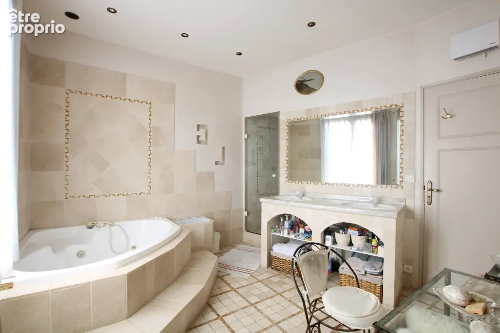 Rare enssemble immobilier proche rempart - photo 8