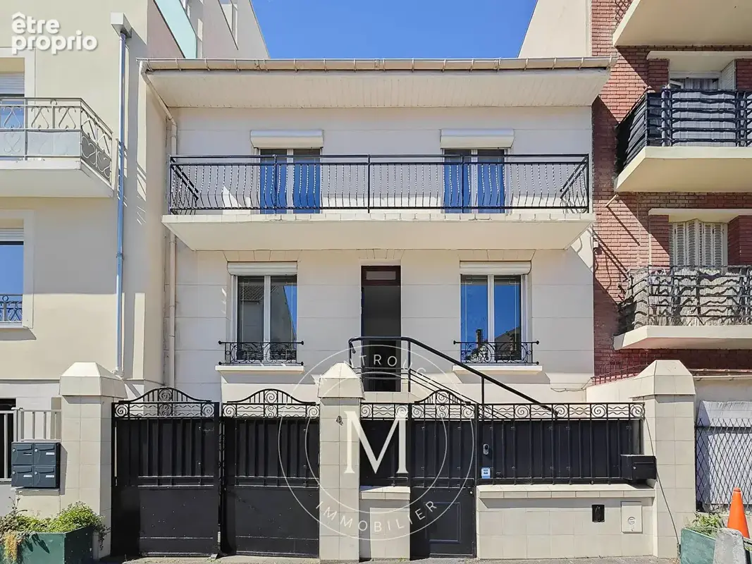 Maison Bagneux - 7 pièce(s) - 165.37m2 avec cour - photo 2