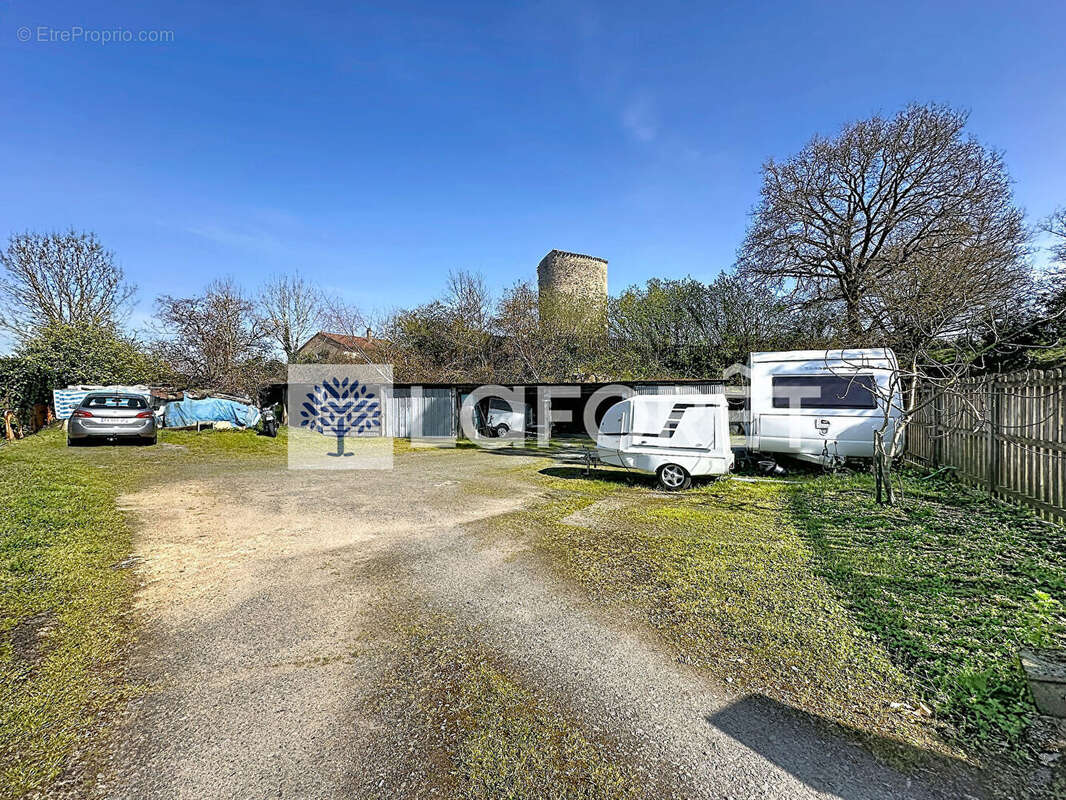 Terrain à BRESSUIRE