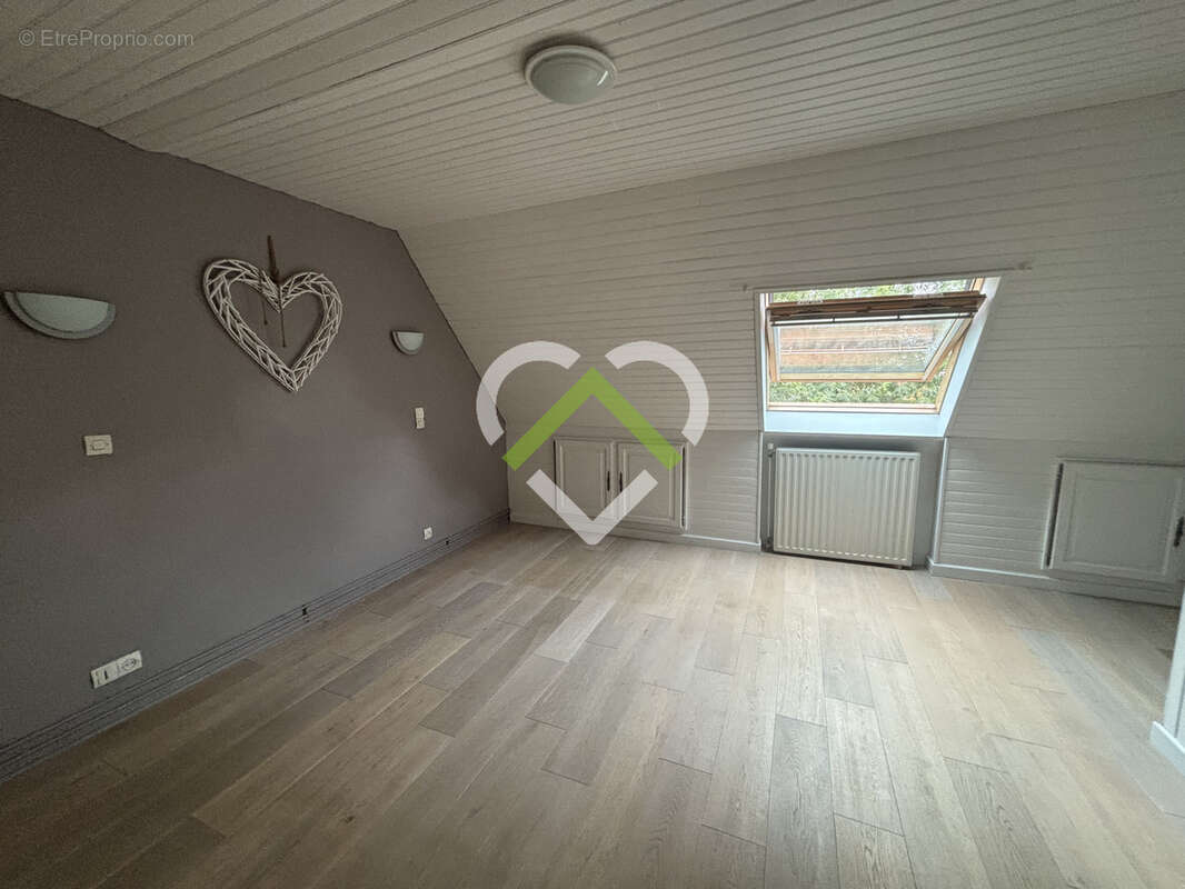 Maison 3 chambres avec garage et jardin - photo 4