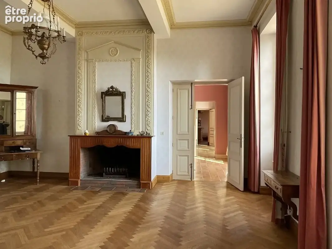 Superbe château avec vue panoramique, élégance et charme - photo 7