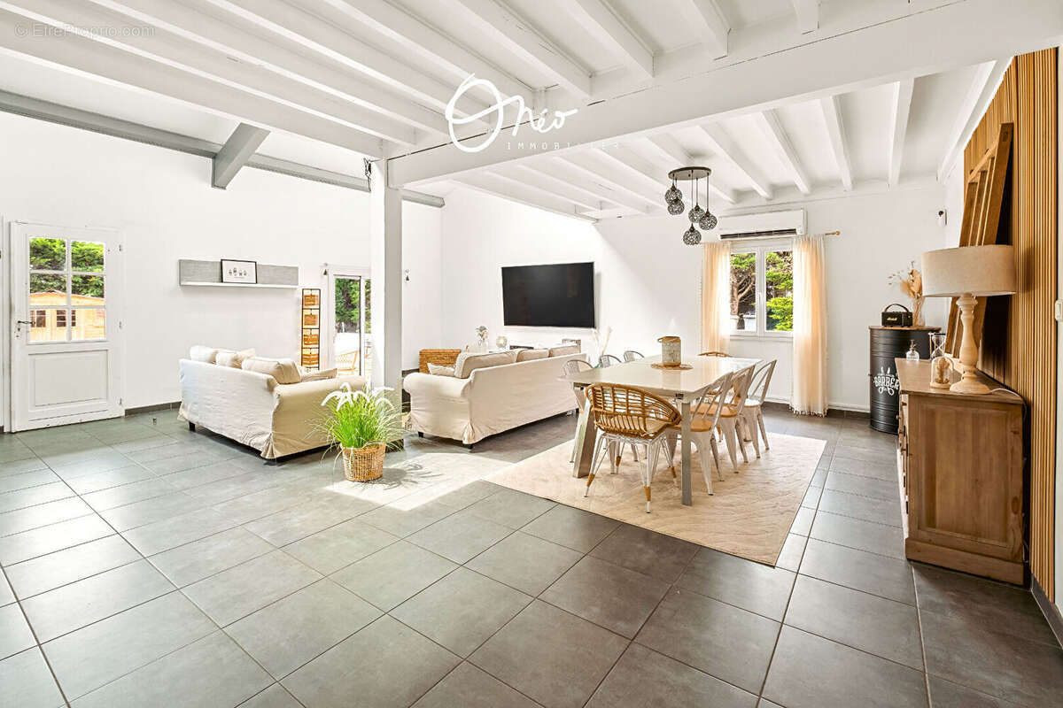 Maison à SAINT-SYMPHORIEN-D'OZON