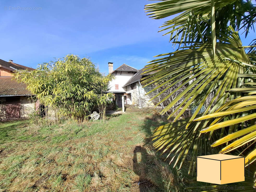 Maison à SAINT-MARTIN-DE-BAVEL
