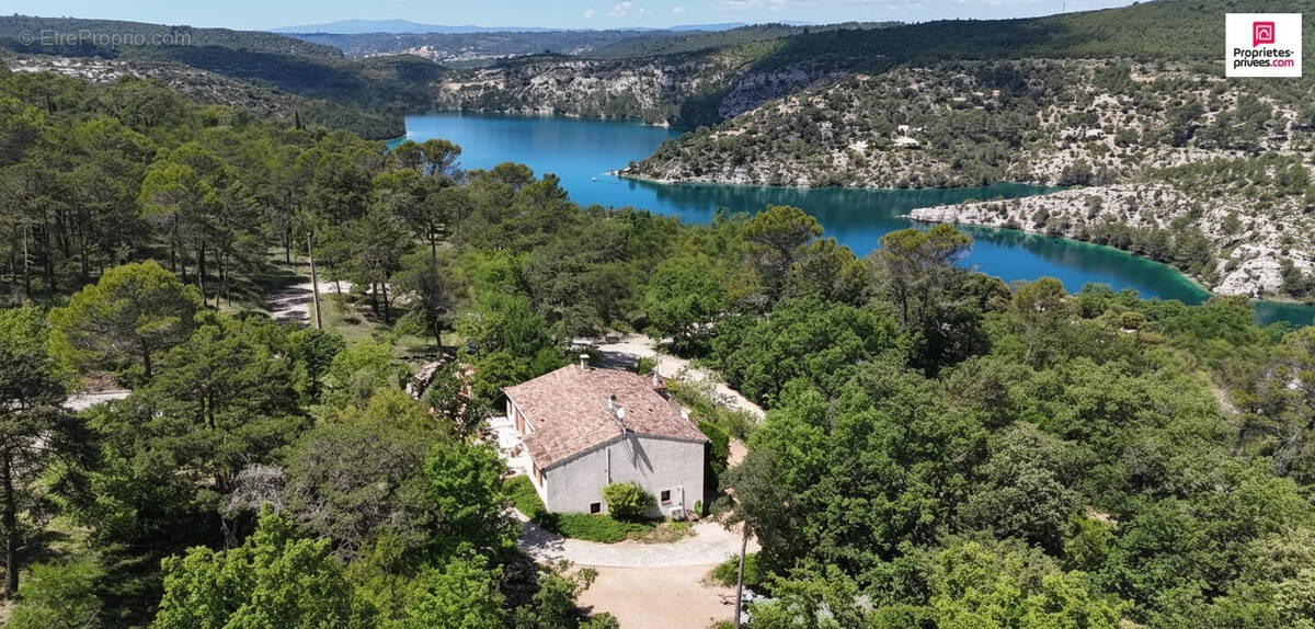 Maison à ESPARRON-DE-VERDON