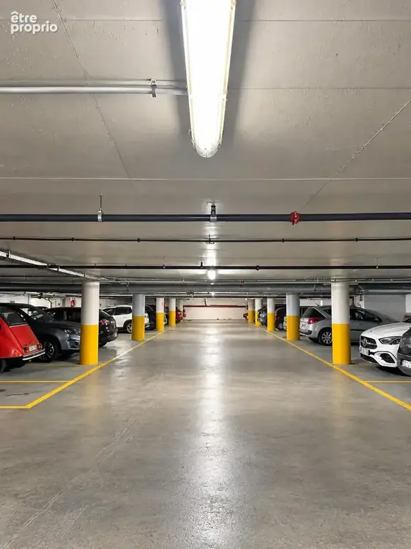 Photo Parking à Paris-14e au prix de 20 000€